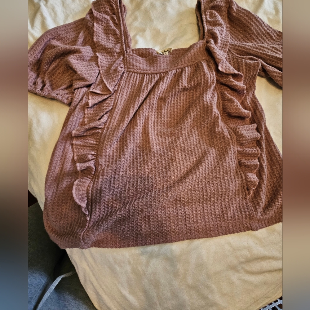In loom Pink Ruffle Top - Picture 6 of 14